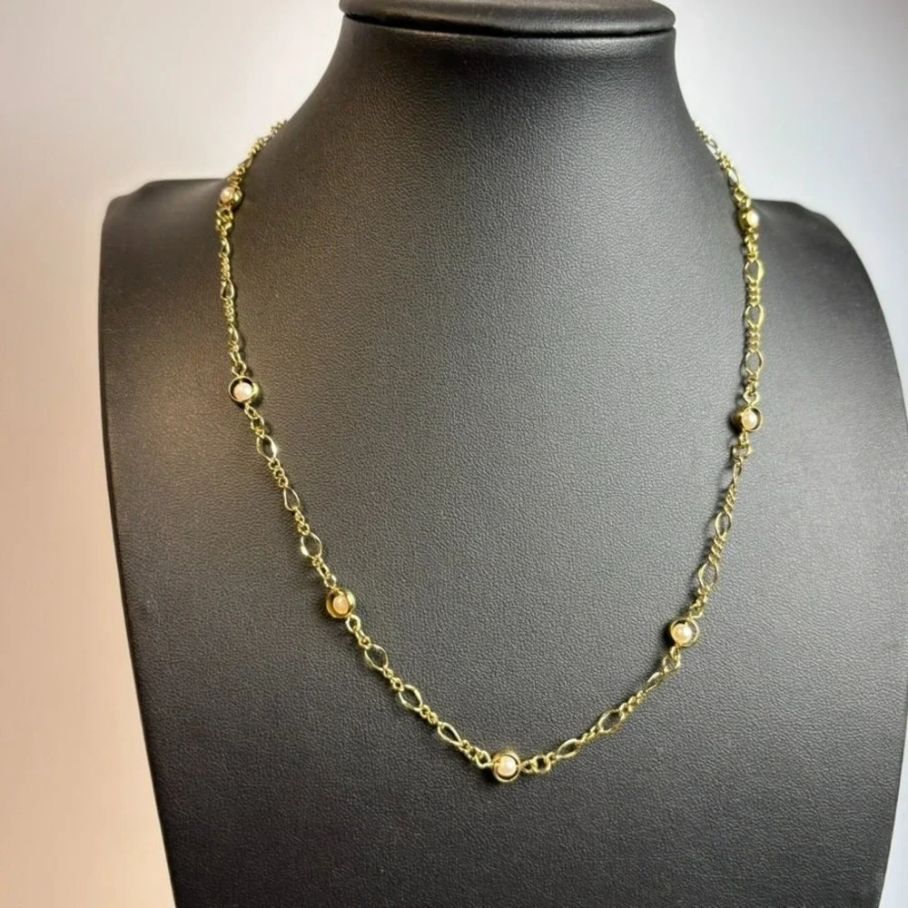 Necklace Captive Pearl Choker Gold Tone Dainty Elegant Piece 16‎ inch